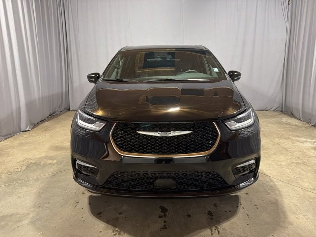 New 2026 Chrysler Pacifica Select image 1