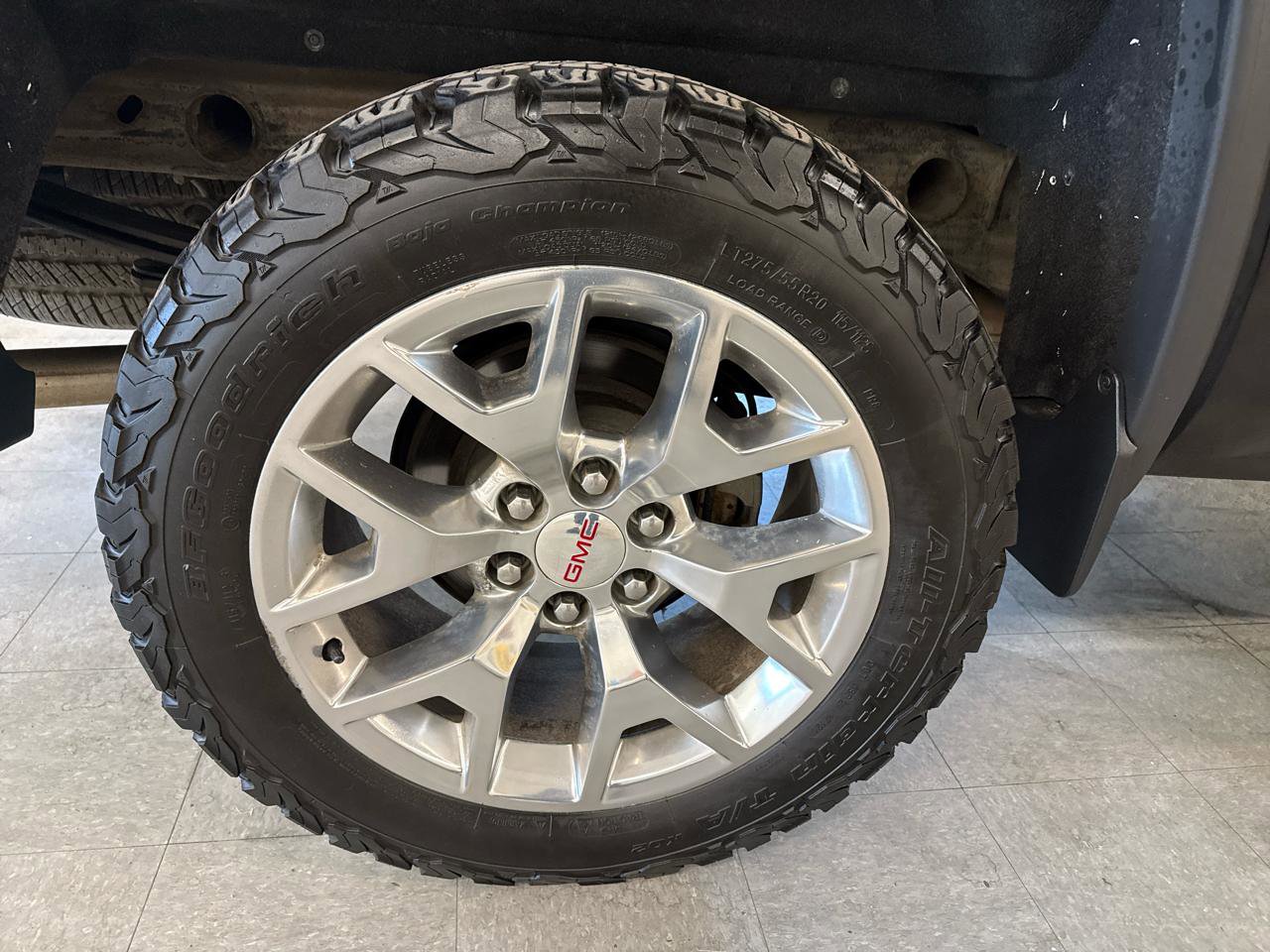 Used 2015 GMC Sierra 1500 SLT w/ SLT Crew Cab Value Package image 57