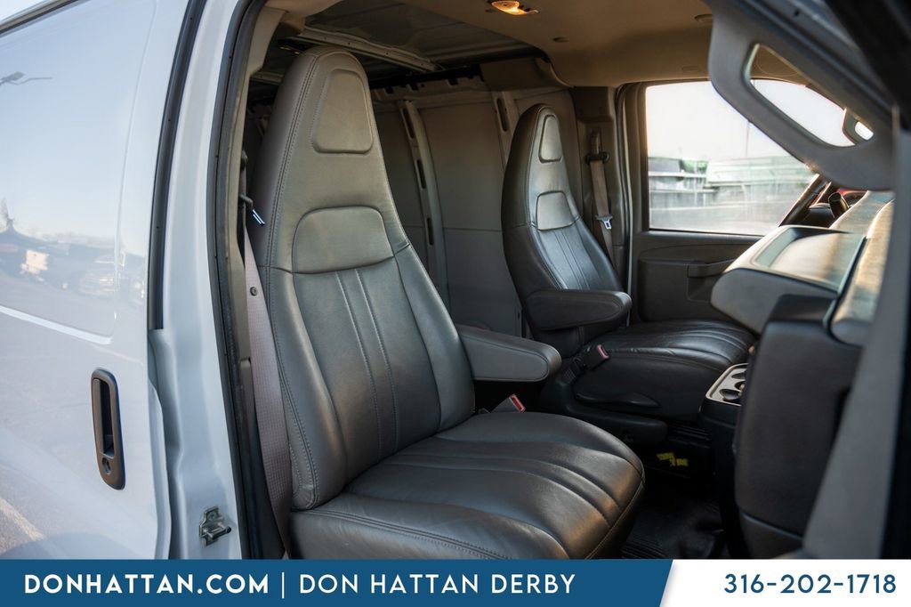 Used 2023 GMC Savana 2500 w/ Driver Convenience Package image 20