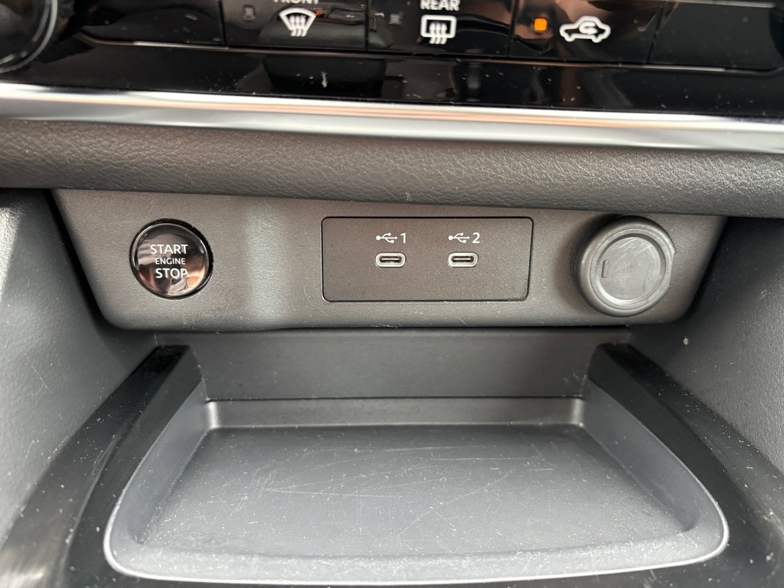 Used 2024 Nissan Rogue S FWD image 29
