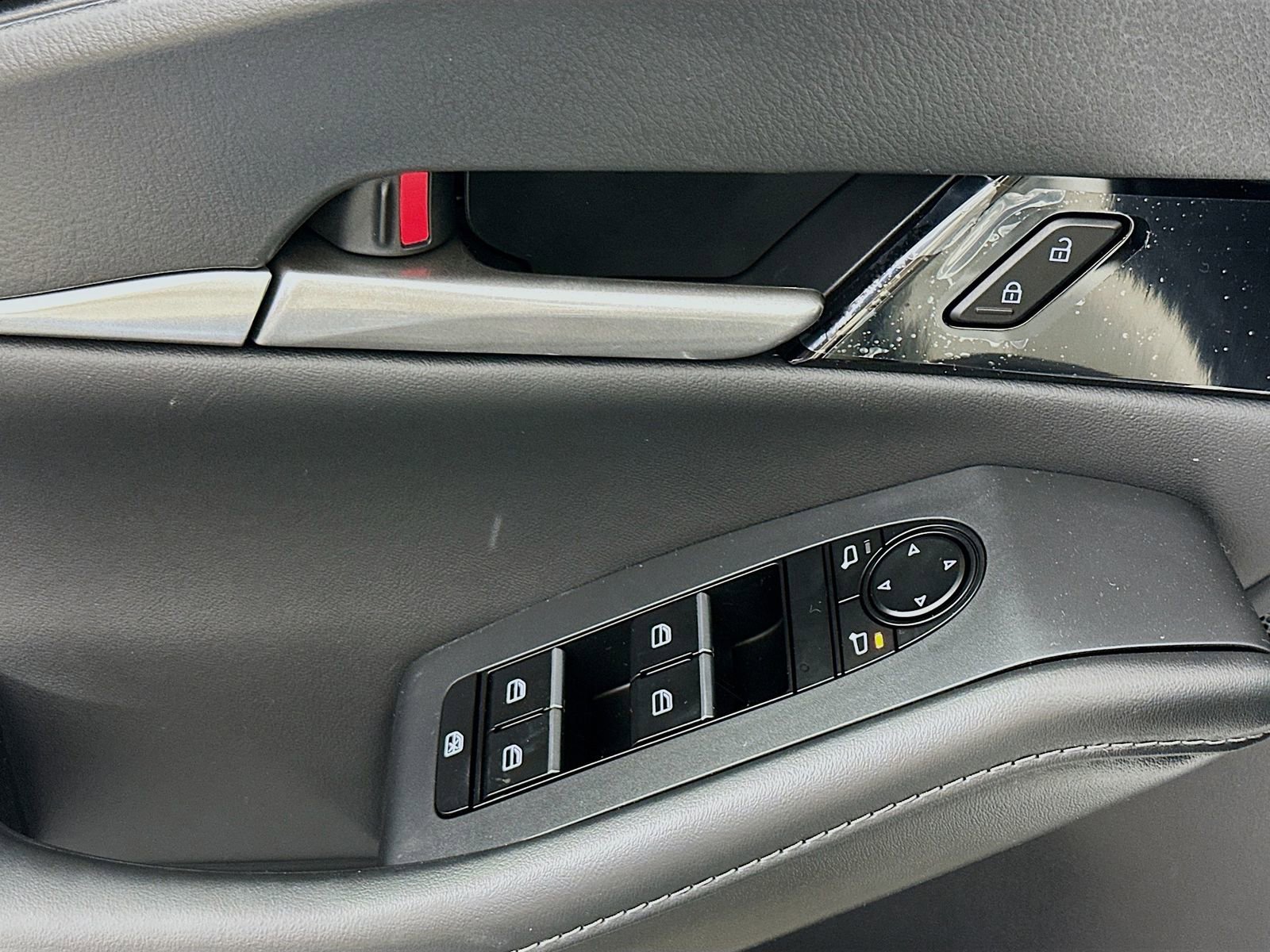 New 2026 MAZDA CX-30 AWD 2.5 S w/ Premium Package image 18