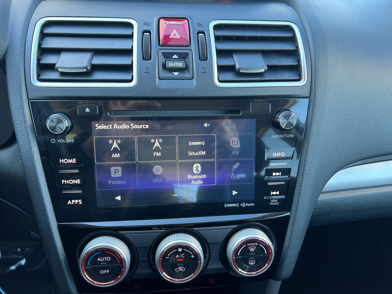 Used 2018 Subaru Forester 2.5i Premium w/ All-Weather Package image 3