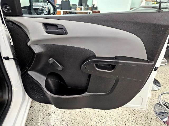 Used 2019 Chevrolet Sonic LT image 27