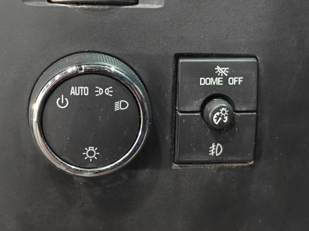 Used 2011 Chevrolet Silverado 1500 LT w/ All-Star Edition AWD/4WD image 9