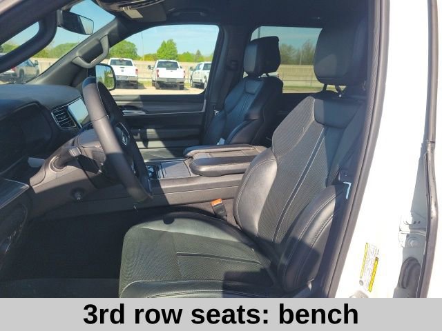 Used 2024 Jeep Wagoneer Series II w/ Flexible Seating Group image 17