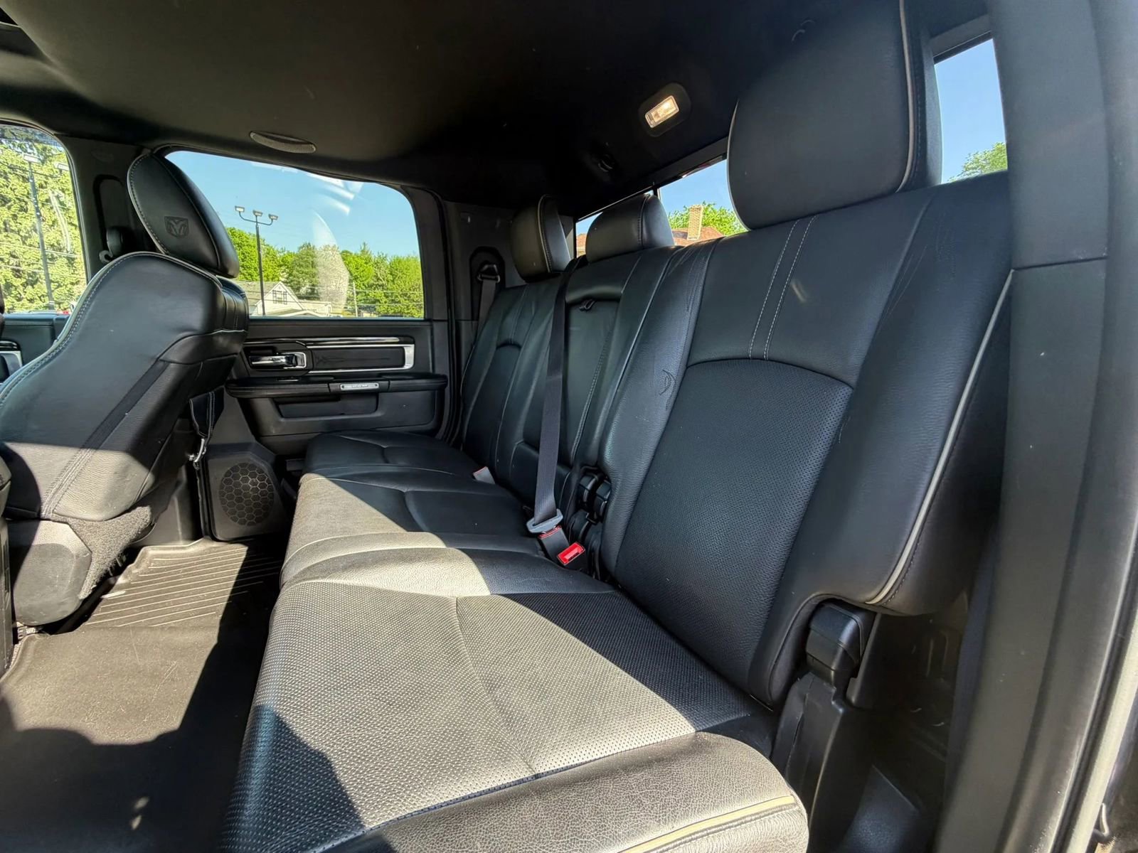 Used 2016 RAM 3500 Laramie Longhorn AWD/4WD image 7
