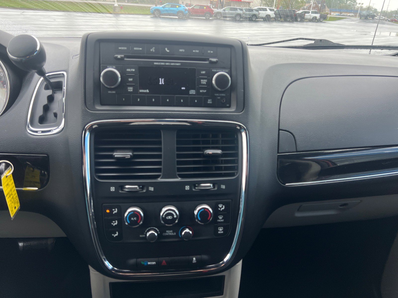 Used 2014 Dodge Grand Caravan SE FWD image 14