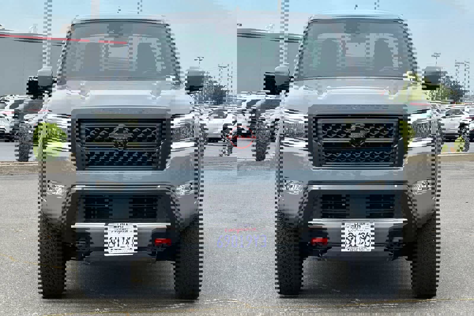 Used 2024 Nissan Frontier PRO-4X w/ Pro Convenience Package image 10