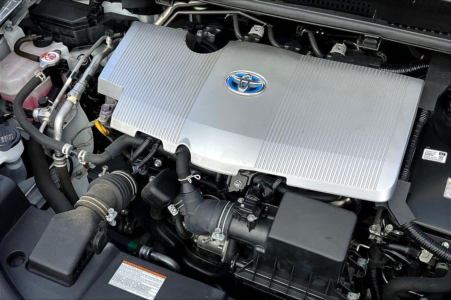 Used 2022 Toyota Prius AWD image 35