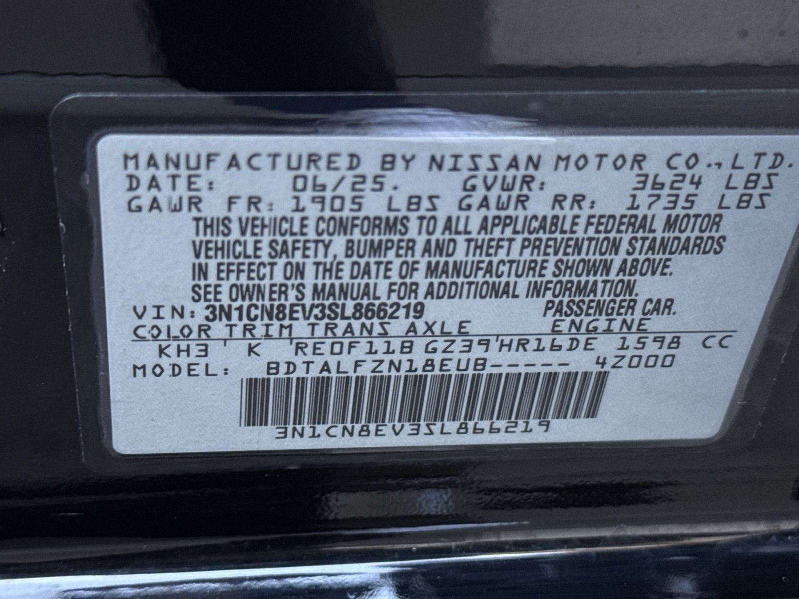 Used 2025 Nissan Versa SV image 27