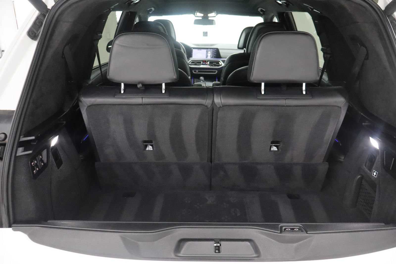 Used 2020 BMW X7 M50i AWD/4WD image 8