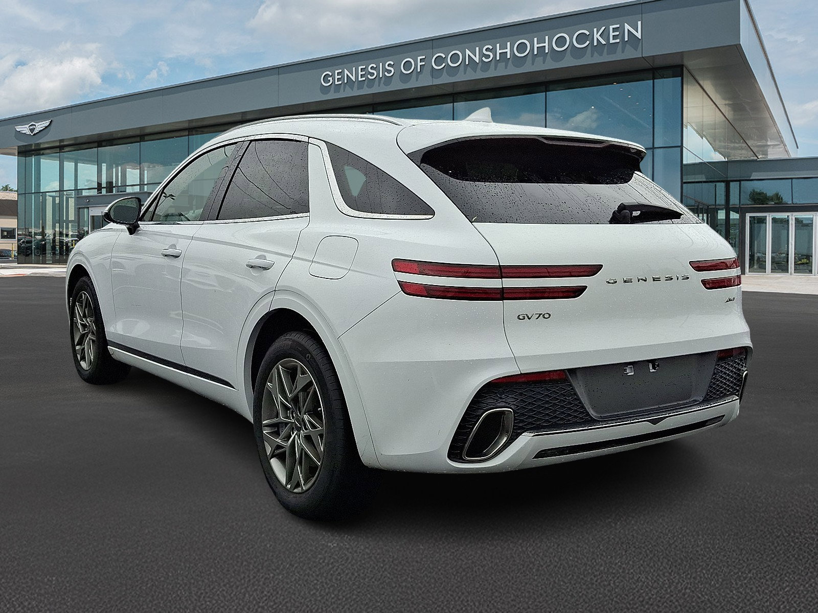 Used 2025 Genesis GV70 2.5T image 4