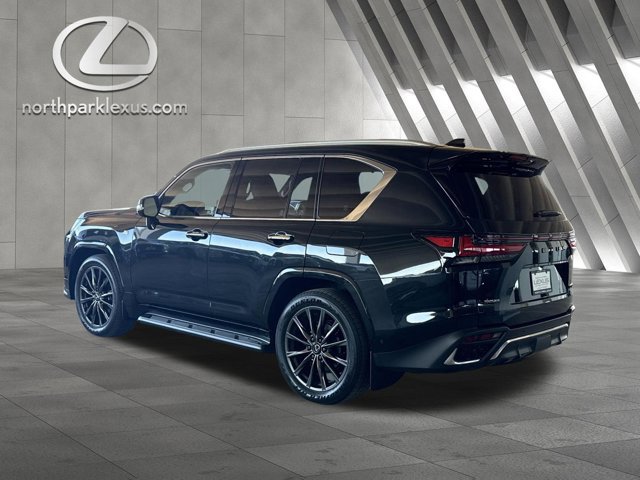 Certified 2025 Lexus LX 700h F Sport image 2
