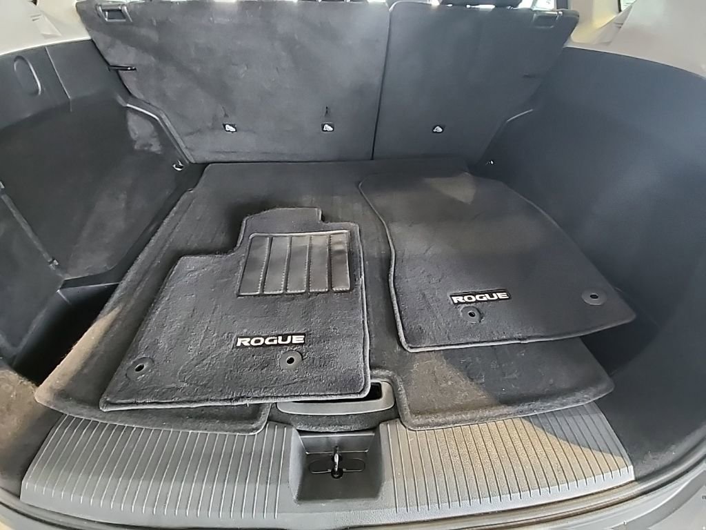 Used 2023 Nissan Rogue S image 21