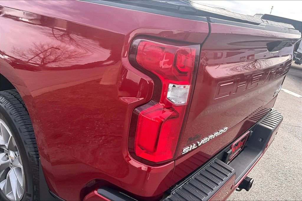 Used 2021 Chevrolet Silverado 1500 High Country w/ Technology Package image 30