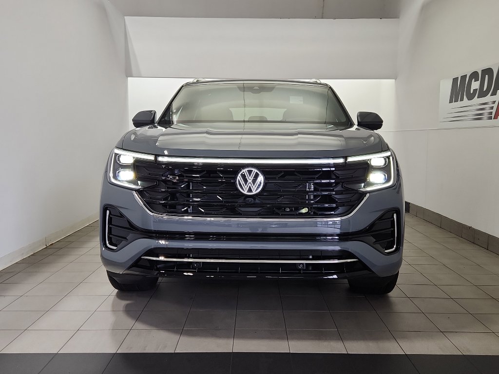 New 2026 Volkswagen Atlas Cross Sport SEL Premium R-Line image 3