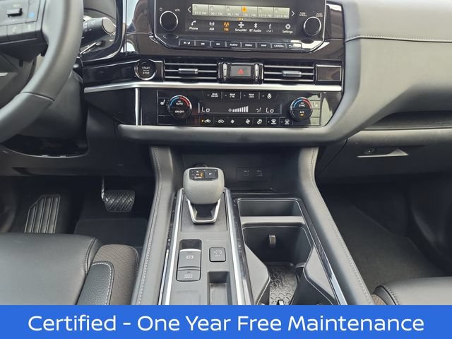 Certified 2025 Nissan Pathfinder SL FWD image 3