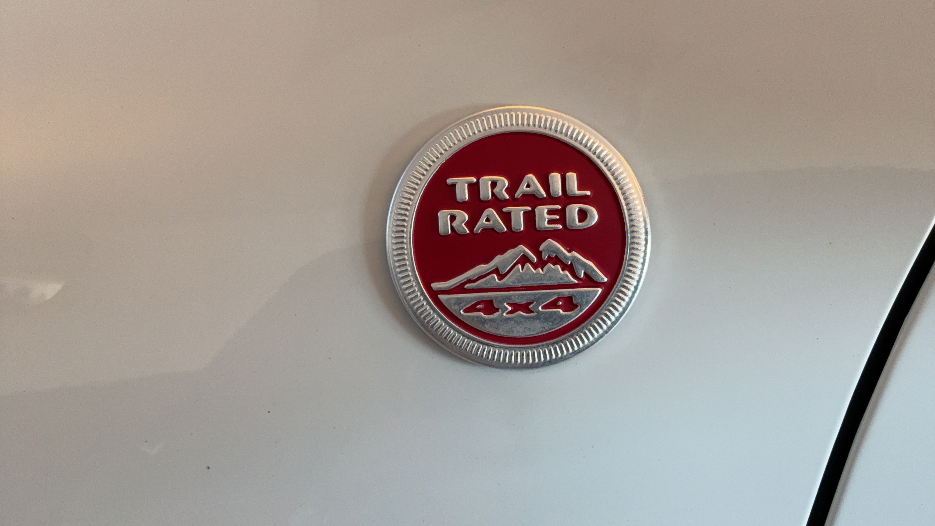 Used 2019 Jeep Cherokee Trailhawk AWD/4WD image 46