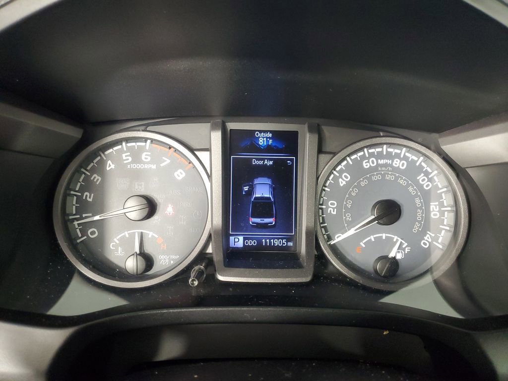 Used 2016 Toyota Tacoma TRD Sport AWD/4WD image 26