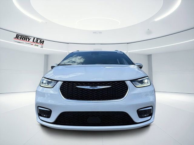New 2026 Chrysler Pacifica Pinnacle w/ Trailer Tow Group image 8