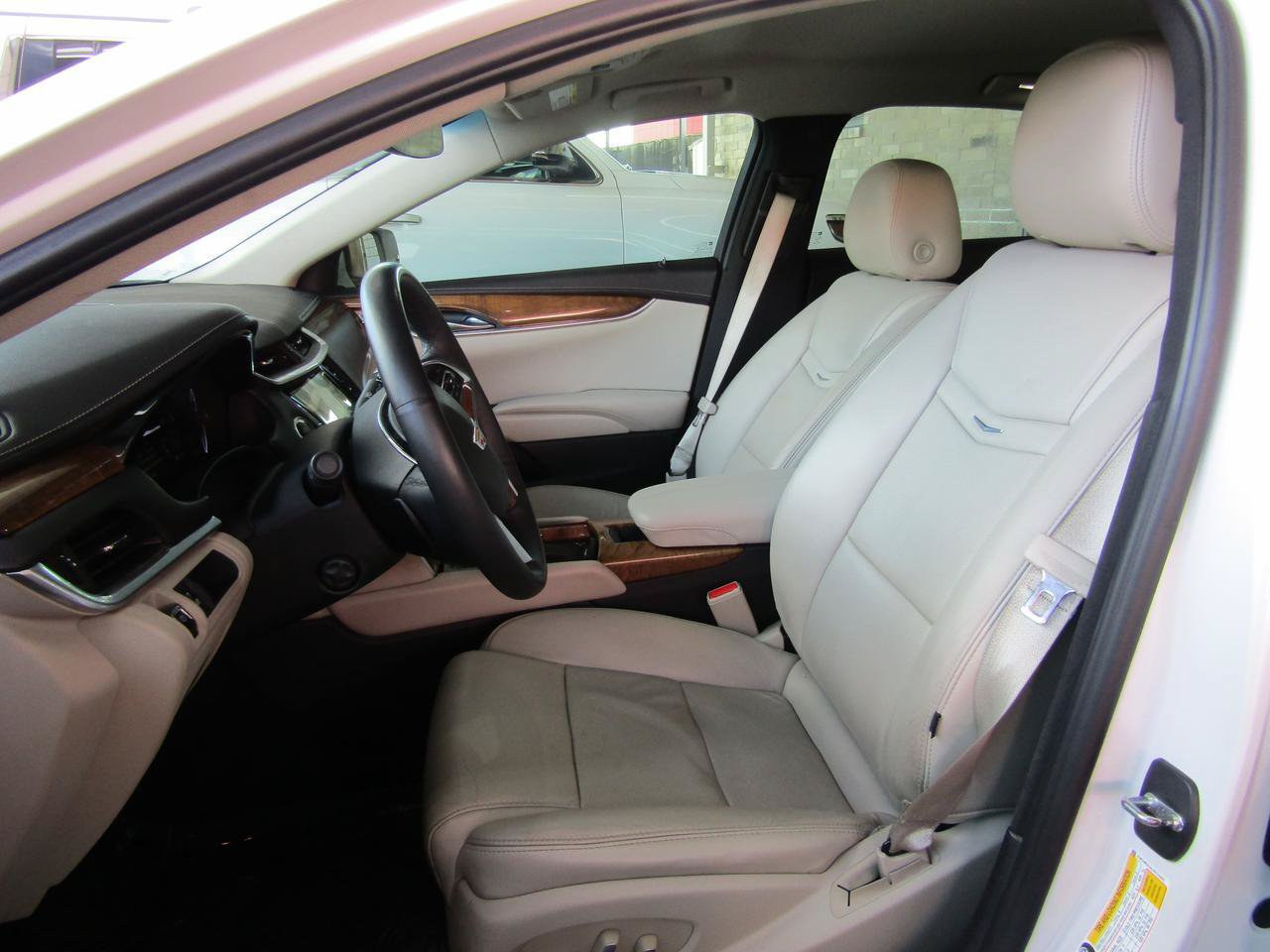 Used 2018 Cadillac XTS Luxury FWD image 8
