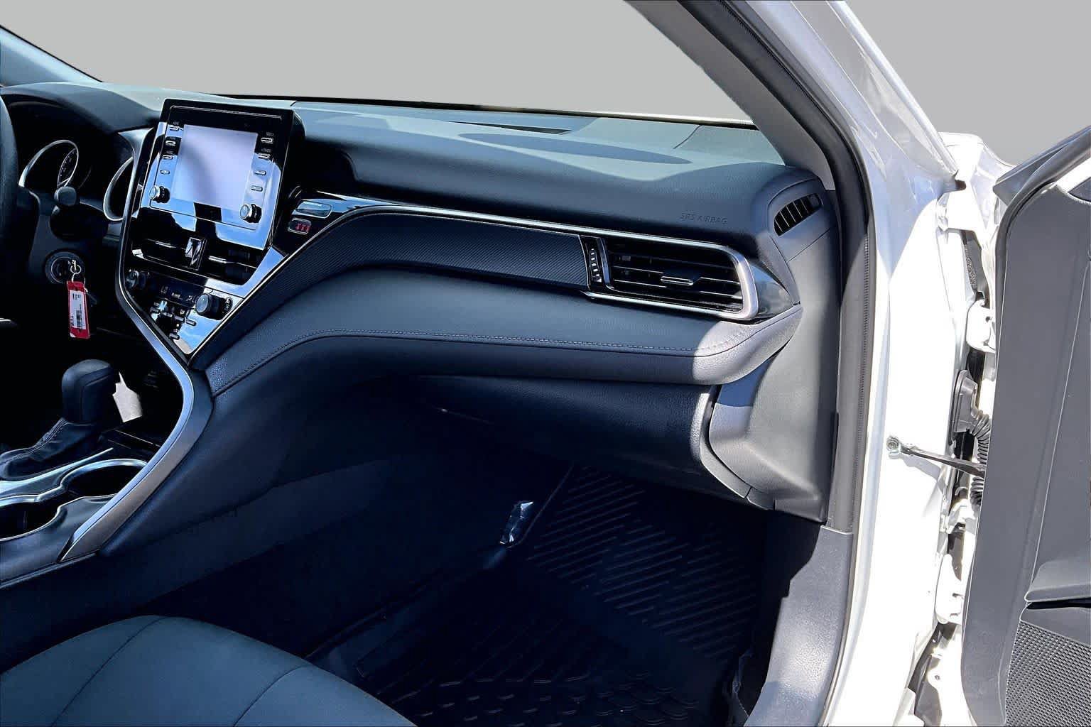 Used 2023 Toyota Camry LE FWD image 18