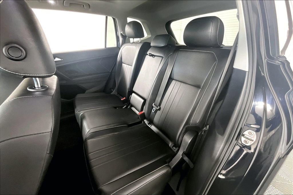 Used 2022 Volkswagen Tiguan SE image 26