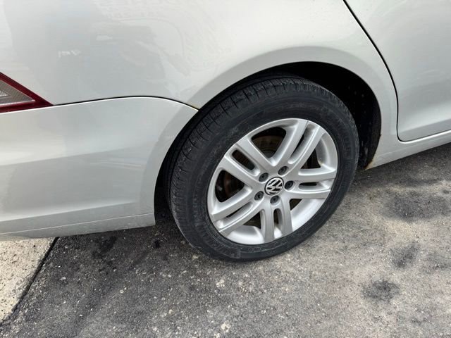 Used 2011 Volkswagen Jetta TDI FWD image 35