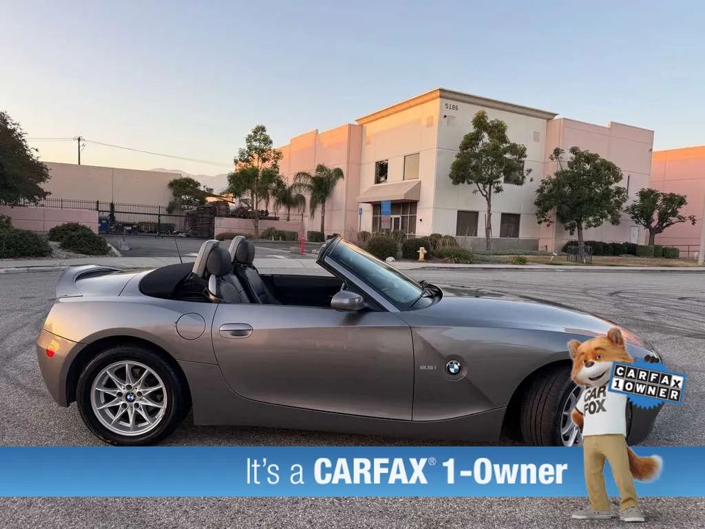 Used 2005 BMW Z4 2.5i RWD image 4