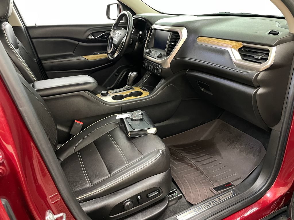 Certified 2018 GMC Acadia Denali w/ Technology Package AWD/4WD image 41