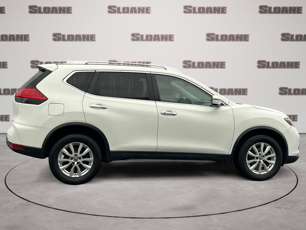 Used 2020 Nissan Rogue SV image 6