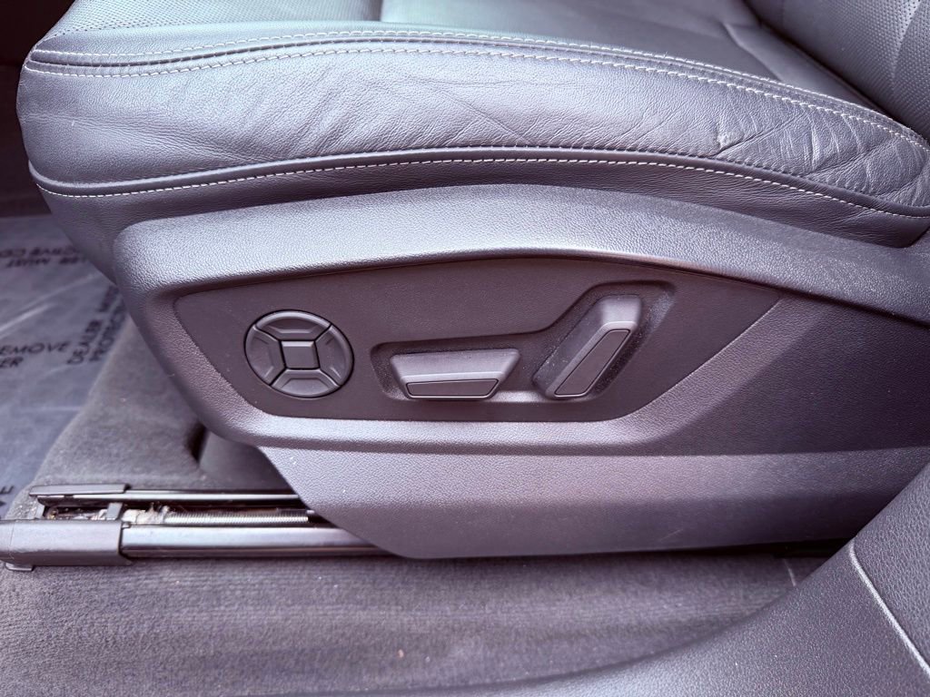 Used 2021 Audi Q8 Premium Plus w/ Premium Plus Package image 22