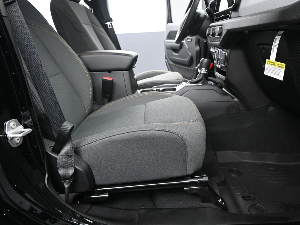 New 2025 Jeep Wrangler Sport S image 18