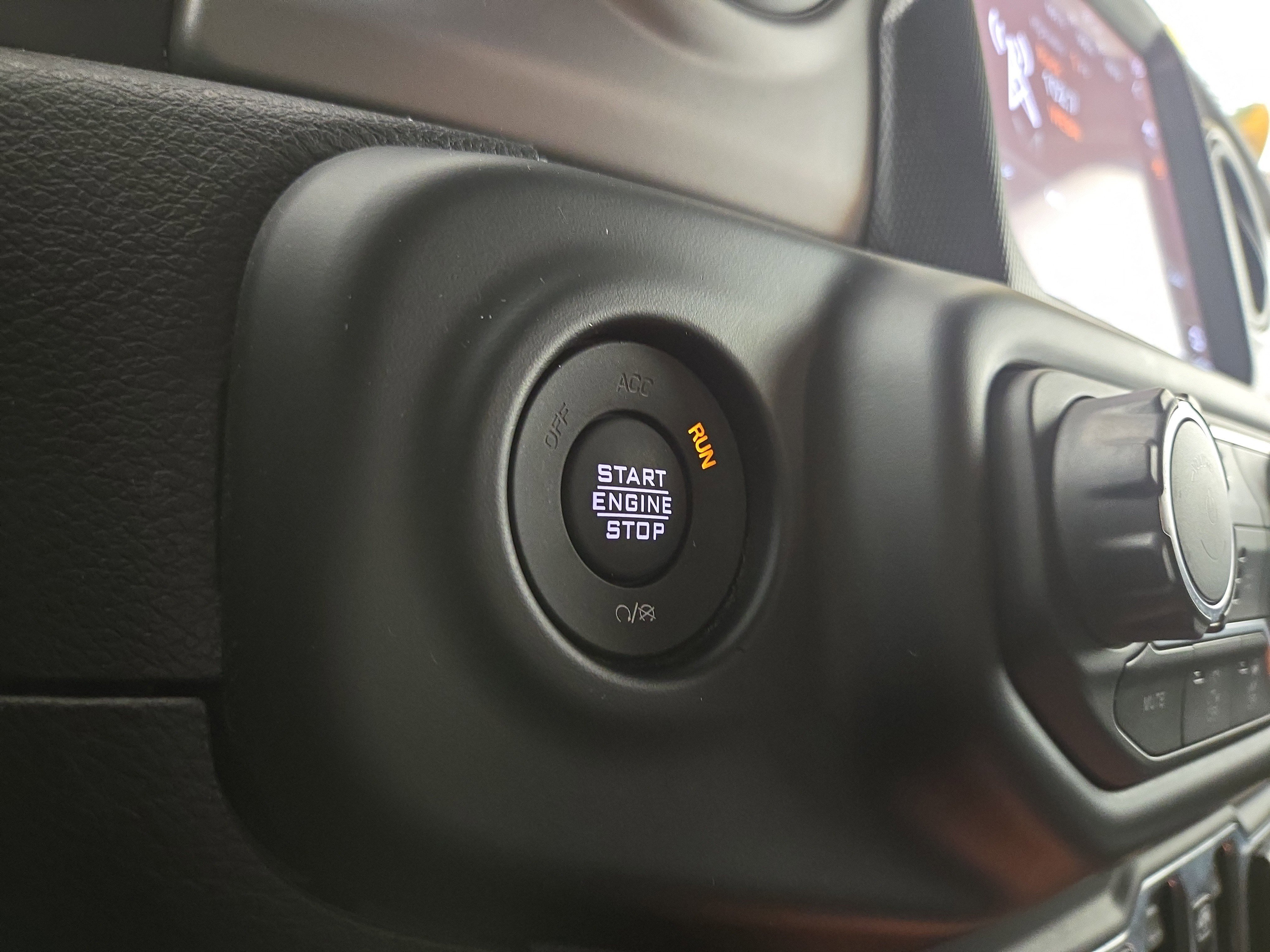 Used 2021 Jeep Wrangler Unlimited Sport image 25