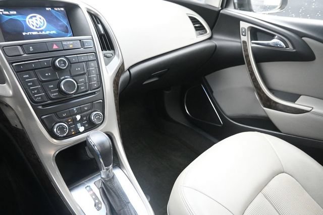 Used 2012 Buick Verano FWD image 27