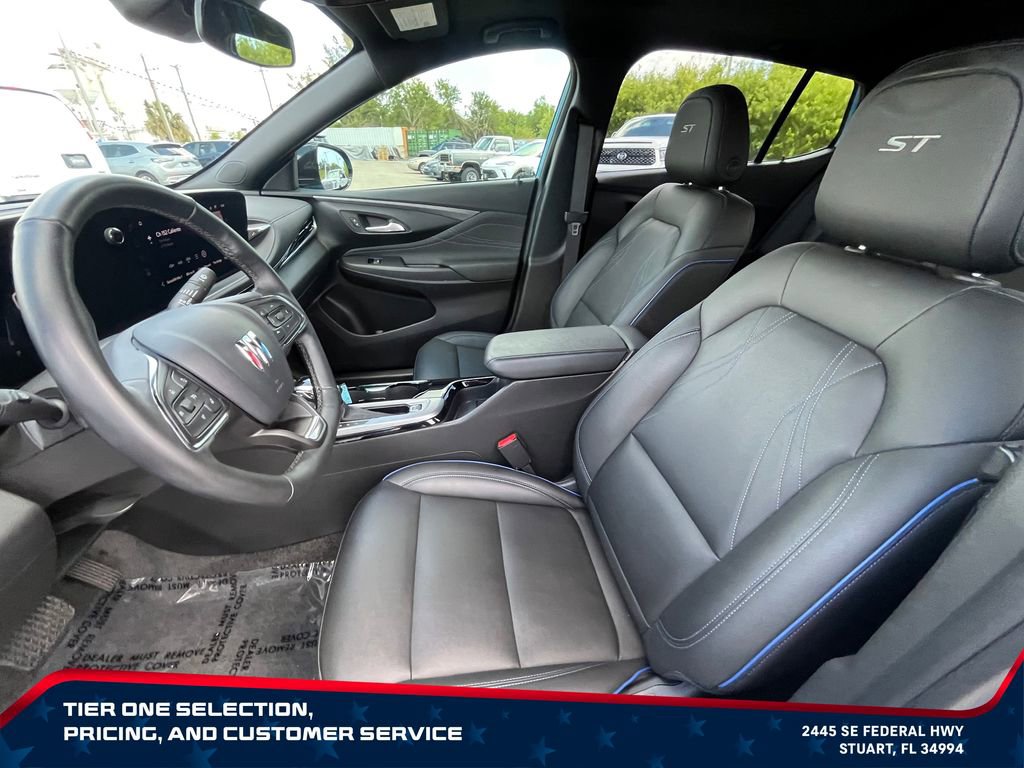 Used 2025 Buick Envista Sport Touring w/ Convenience I Package FWD image 10