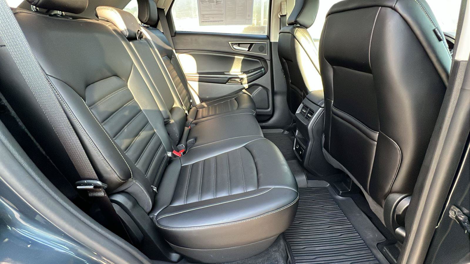 Used 2022 Ford Edge SEL w/ Convenience Package AWD/4WD image 16