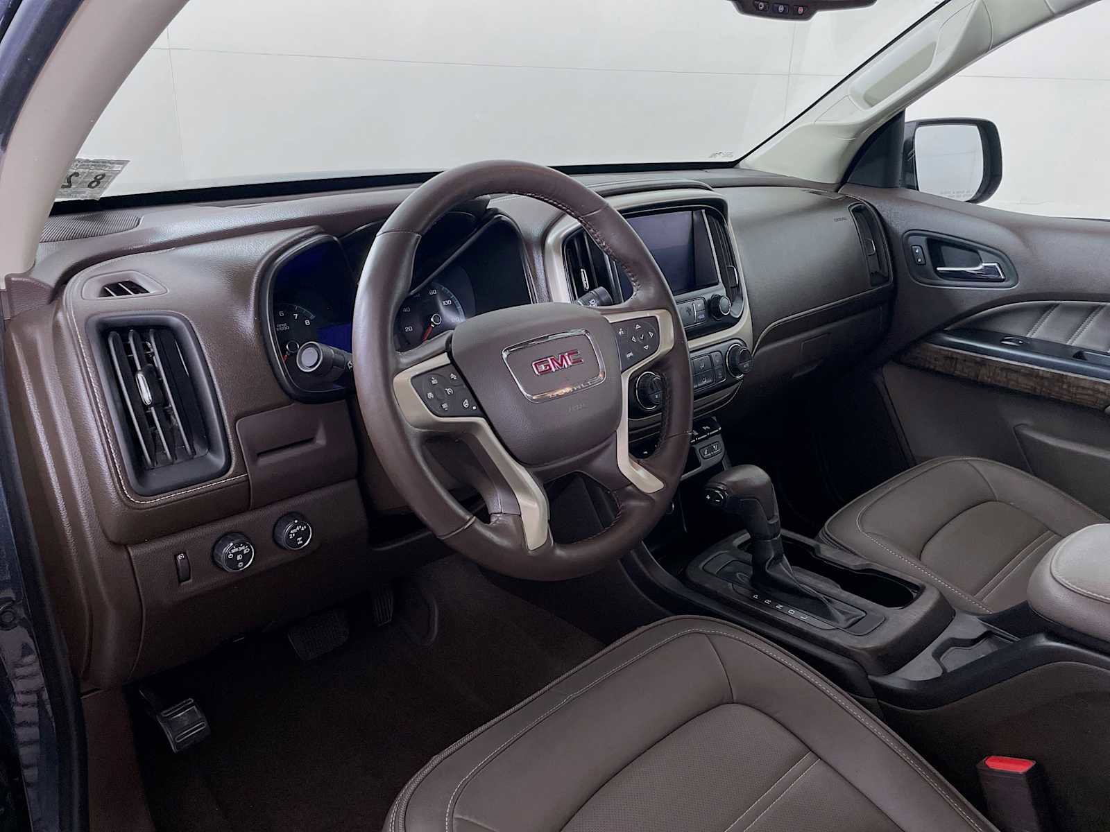 Used 2021 GMC Canyon Denali image 7