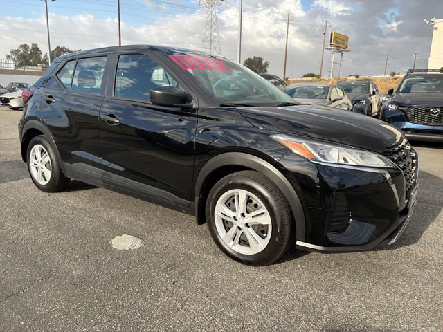 Used 2023 Nissan Kicks S FWD image 7