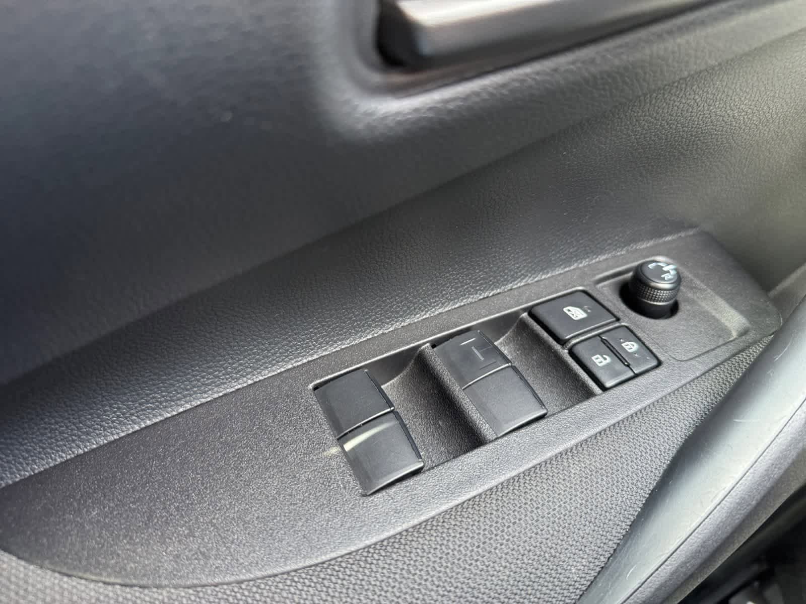 Used 2025 Toyota Corolla LE image 14