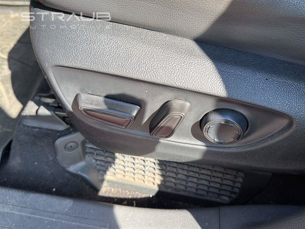 Used 2022 Toyota Sienna XSE w/ XSE Plus Package AWD/4WD image 16