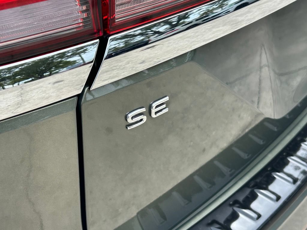 New 2026 Volkswagen Atlas SE FWD image 28