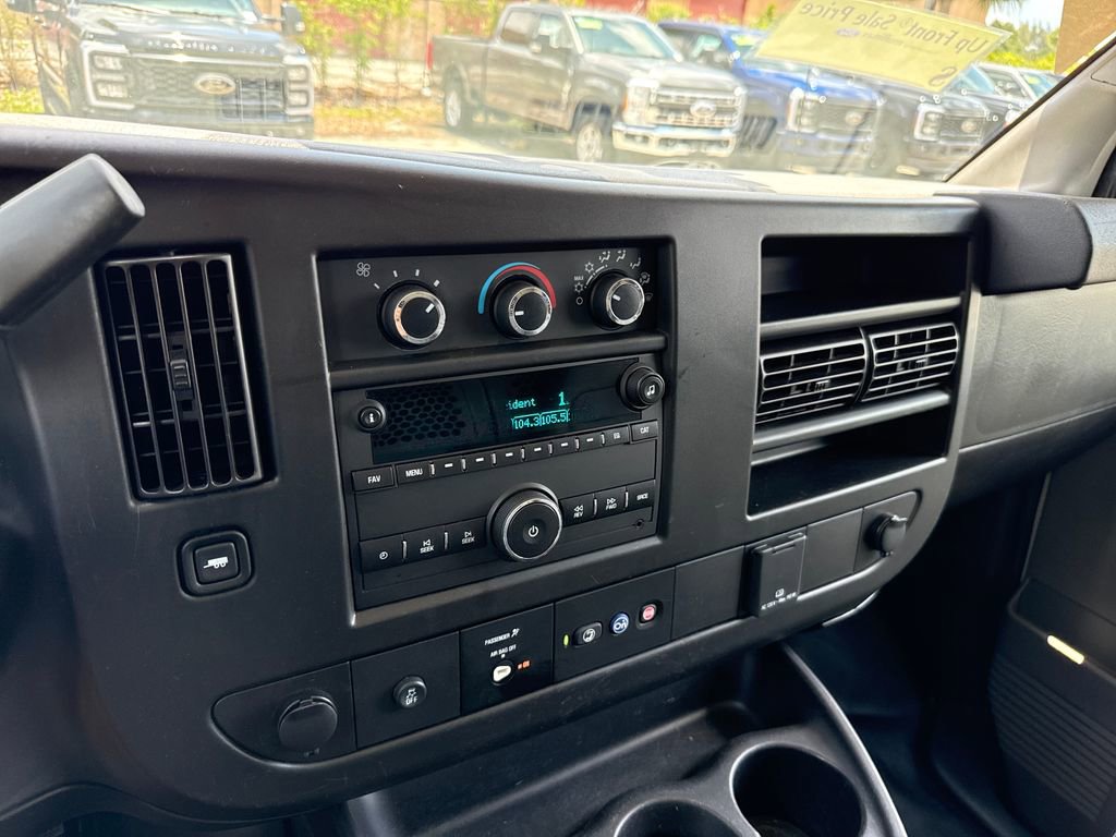 Used 2021 GMC Savana 2500 RWD image 18