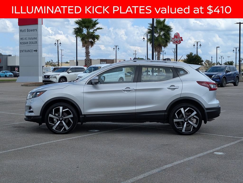 Used 2022 Nissan Rogue Sport SL AWD/4WD image 2