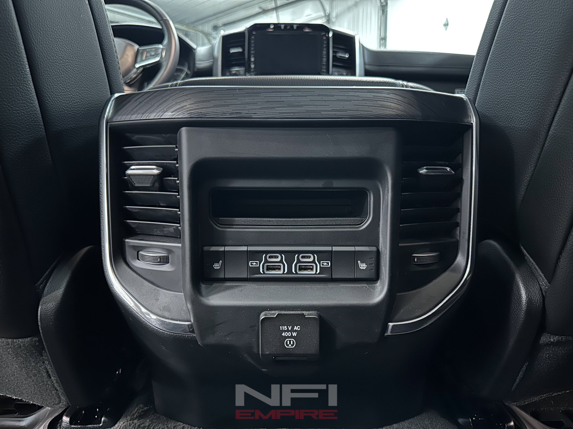 Used 2024 RAM 1500 Laramie AWD/4WD image 39