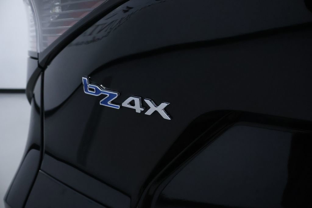 Used 2024 Toyota bZ4X XLE image 10