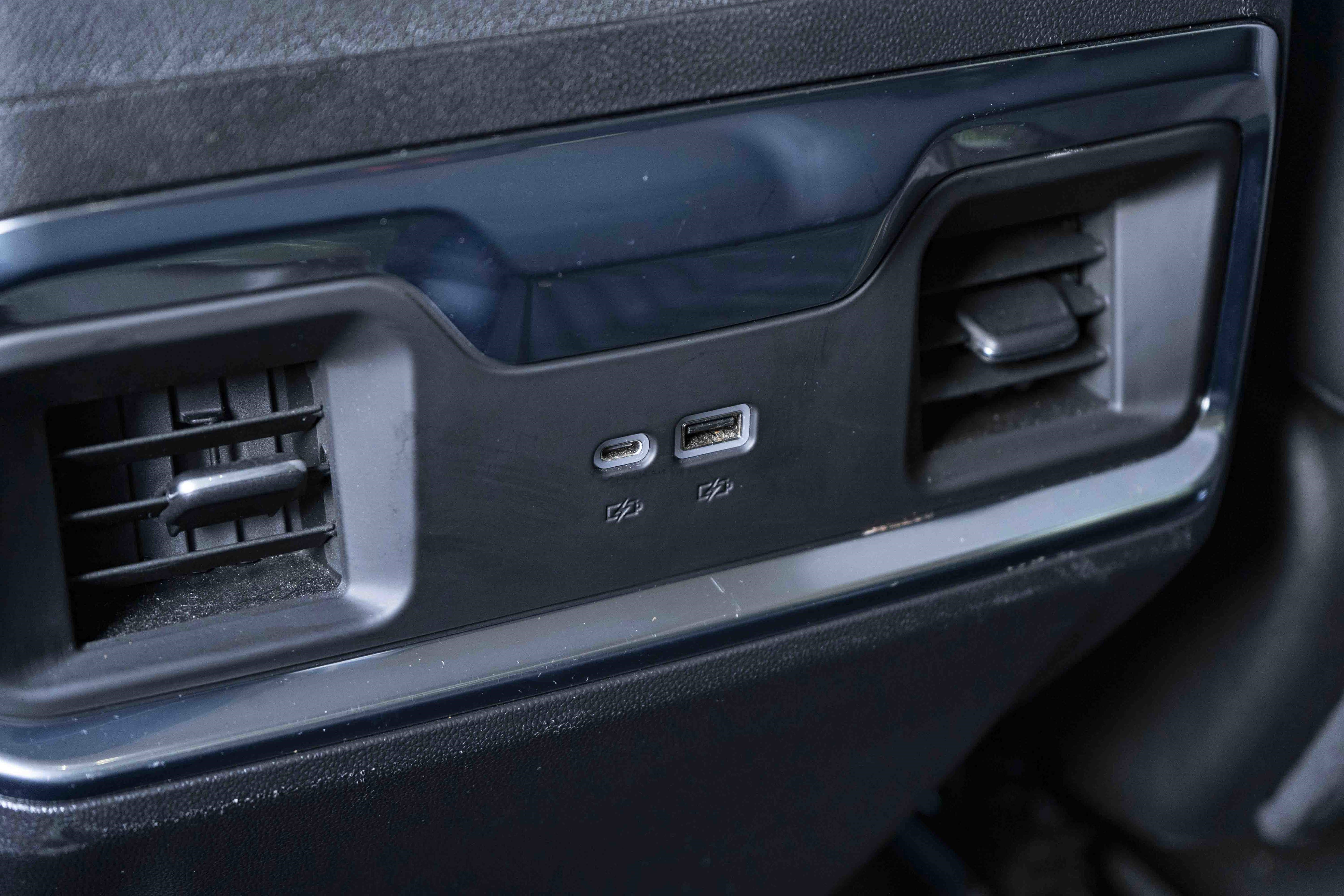 Used 2022 Chevrolet Silverado 1500 LTZ image 41