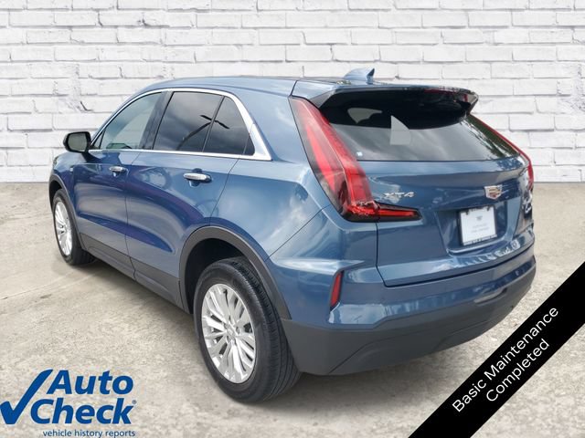 Certified 2024 Cadillac XT4 Luxury FWD image 2