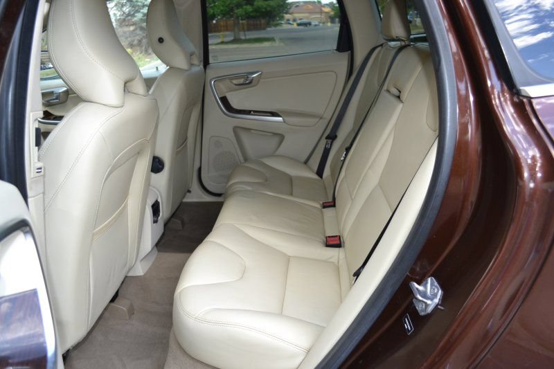 Used 2015 Volvo XC60 T6 Premier Plus AWD/4WD image 29