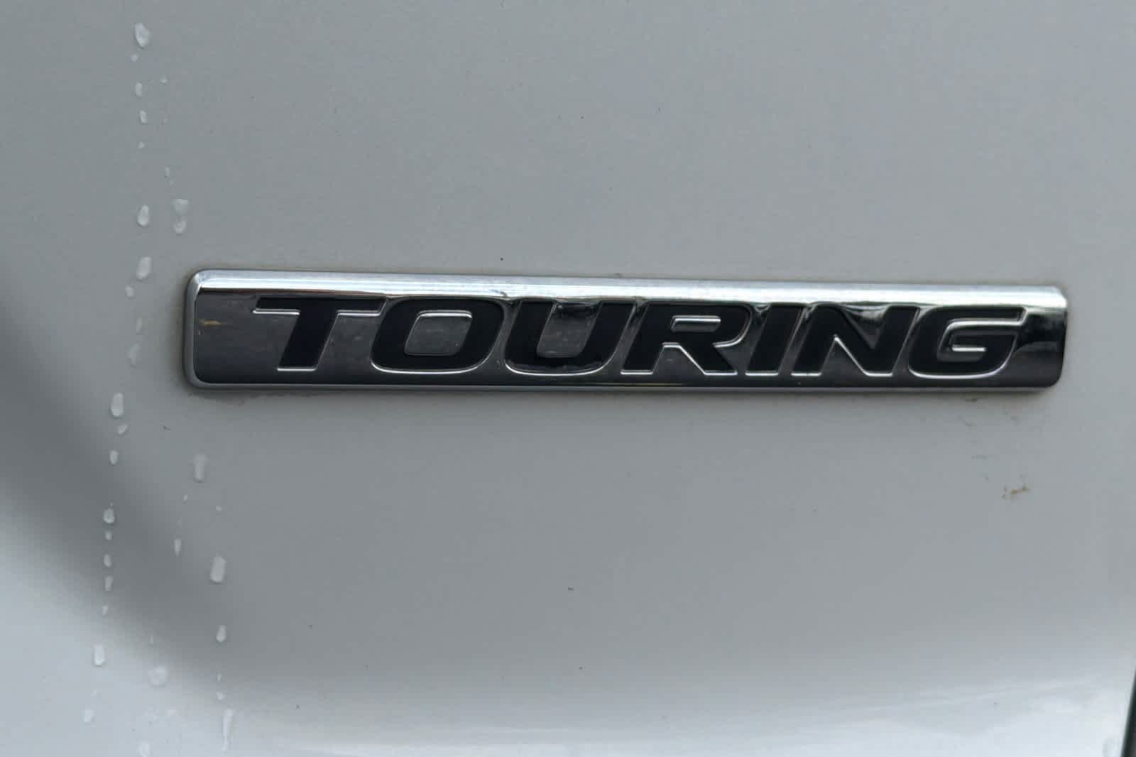 Used 2019 Honda CR-V Touring image 12